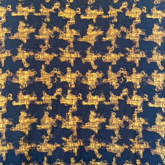 Ruby Rd Sleeveless Brown and Black Sequined Top - Picture 5 of 10